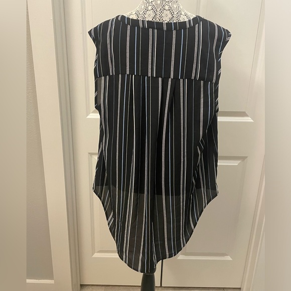 Torrid Black Blue Stripe Sleeveless Harper Top - Picture 4 of 6